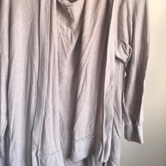 American Eagle Cardigan - Picture 1 of 3